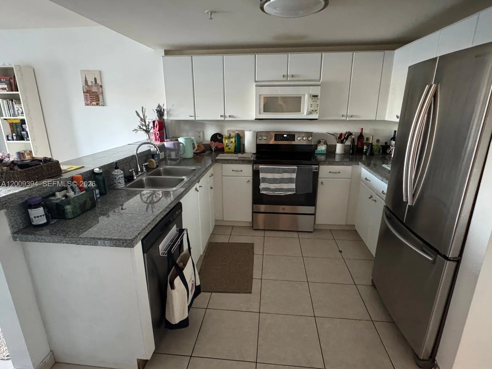 2740 Sw 28th Ter 305, Miami, Florida 33133, Miami, Florida 33133, 1 Bedroom Bedrooms, ,1 BathroomBathrooms,Residential Lease,For Rent,2740 Sw 28th Ter 305, Miami, Florida 33133,A12009394