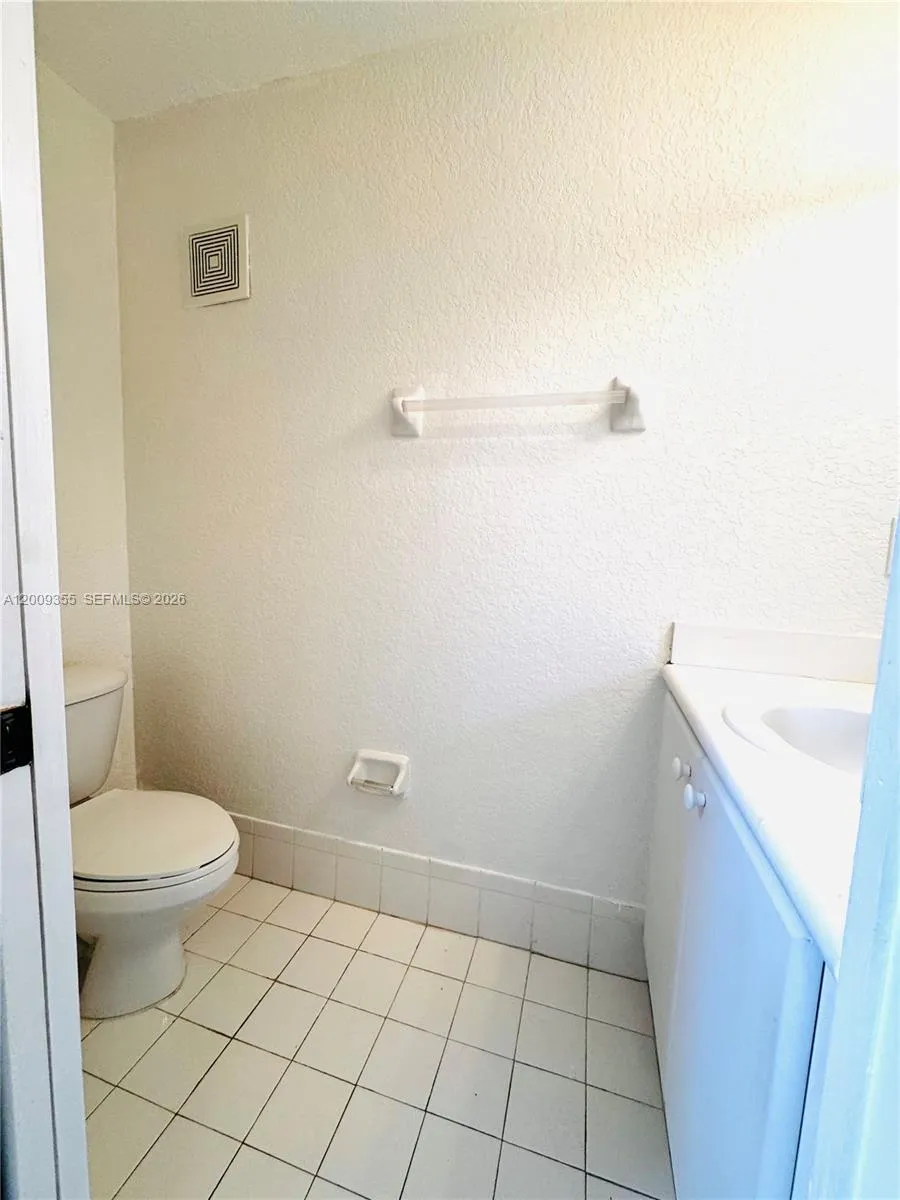 4435 Sw 160th Ave 214, Miramar, Florida 33027, Miramar, Florida 33027, 3 Bedrooms Bedrooms, ,2 BathroomsBathrooms,Residential,For Sale,4435 Sw 160th Ave 214, Miramar, Florida 33027,A12009355