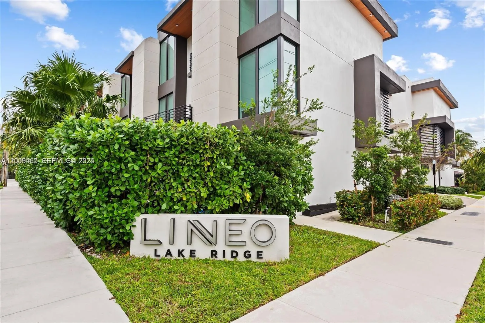 1056 N Victoria Park Rd, Fort Lauderdale, Florida, Fort Lauderdale, Florida 33304, 3 Bedrooms Bedrooms, ,3 BathroomsBathrooms,Residential,For Sale,1056 N Victoria Park Rd, Fort Lauderdale, Florida ,A12009465