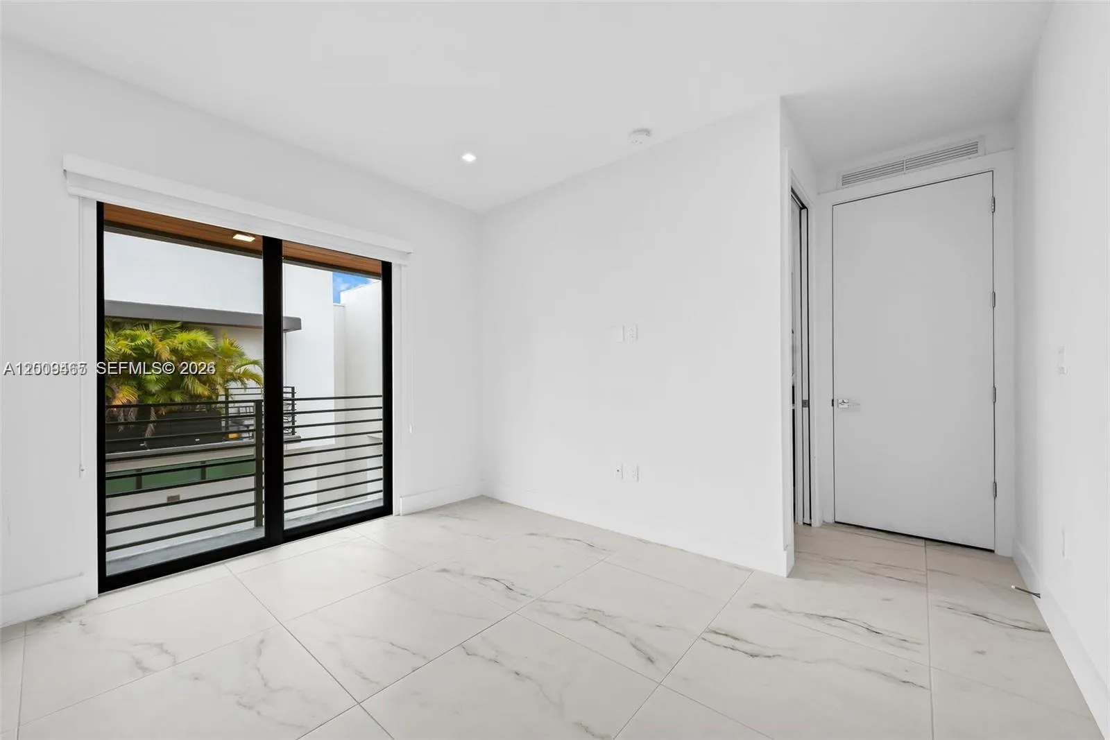1056 N Victoria Park Rd, Fort Lauderdale, Florida, Fort Lauderdale, Florida 33304, 3 Bedrooms Bedrooms, ,3 BathroomsBathrooms,Residential,For Sale,1056 N Victoria Park Rd, Fort Lauderdale, Florida ,A12009465
