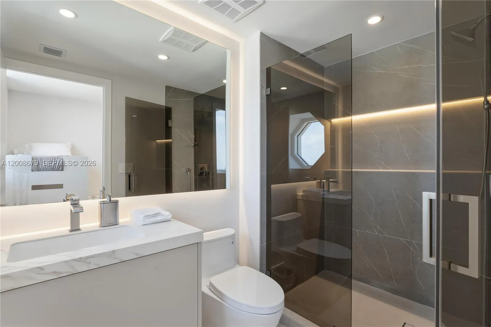 17875 Collins Ave 3906, Sunny Isles Beach, Florida, Sunny Isles Beach, Florida 33160, 3 Bedrooms Bedrooms, ,4 BathroomsBathrooms,Residential,For Sale,17875 Collins Ave 3906, Sunny Isles Beach, Florida,A12008679