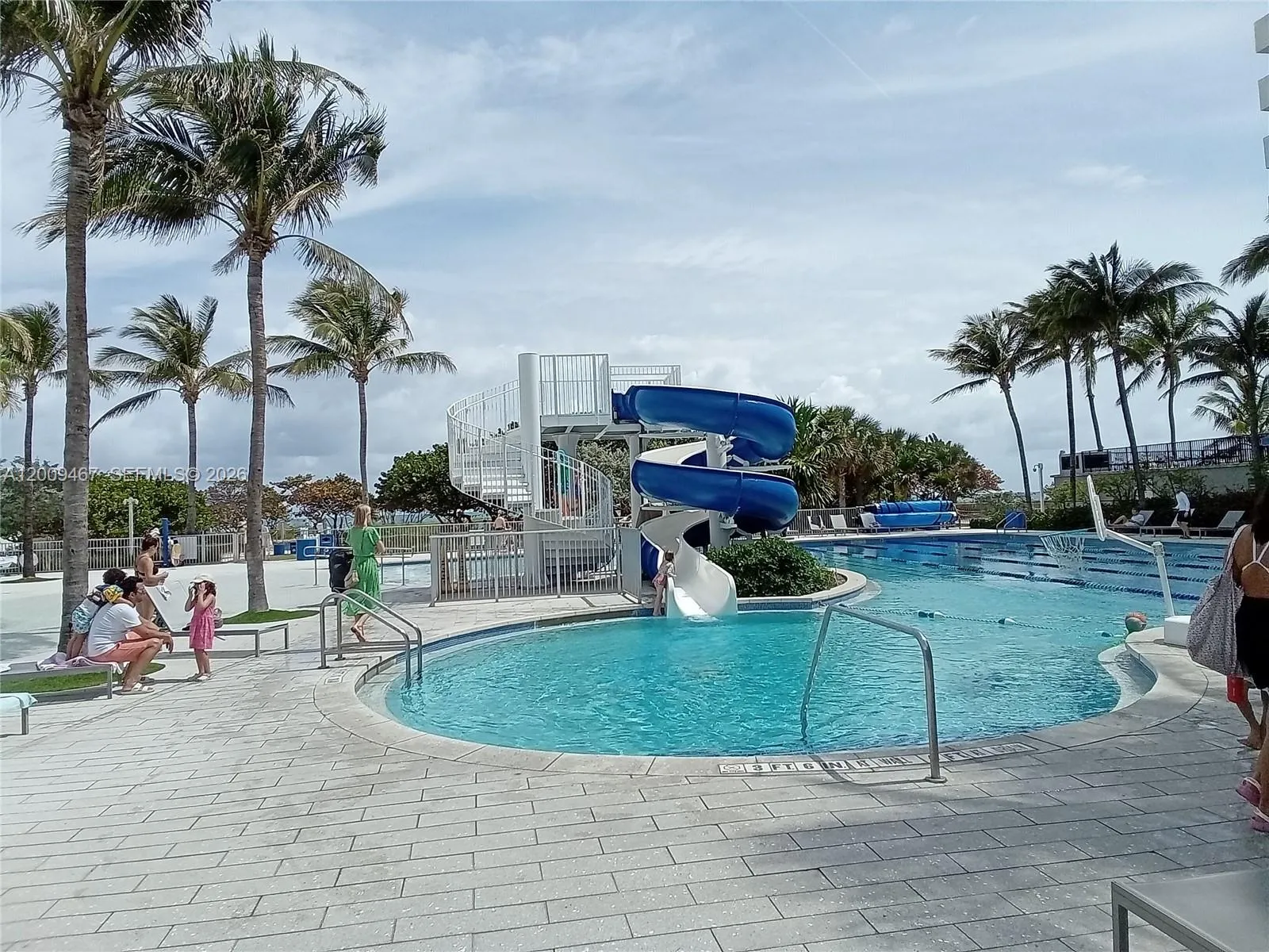 Surfside Comm Pool