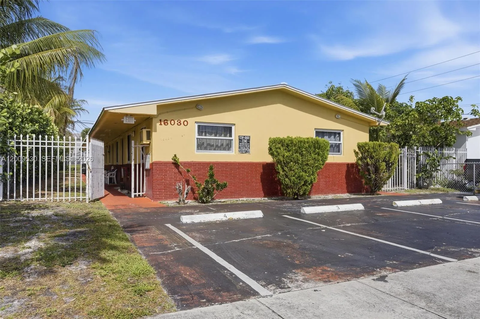 16030 Ne 19th Pl, North Miami Beach, Florida 33162, North Miami Beach, Florida 33162, ,Residential Income,For Sale,16030 Ne 19th Pl, North Miami Beach, Florida 33162,A12009530
