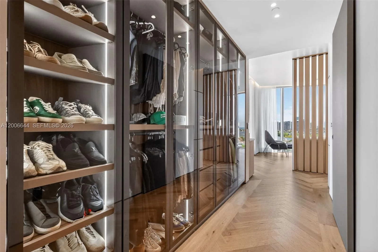 4100 Island Blvd 904, Aventura, Florida 33160, Aventura, Florida 33160, 3 Bedrooms Bedrooms, ,3 BathroomsBathrooms,Residential,For Sale,4100 Island Blvd 904, Aventura, Florida 33160,A12006644