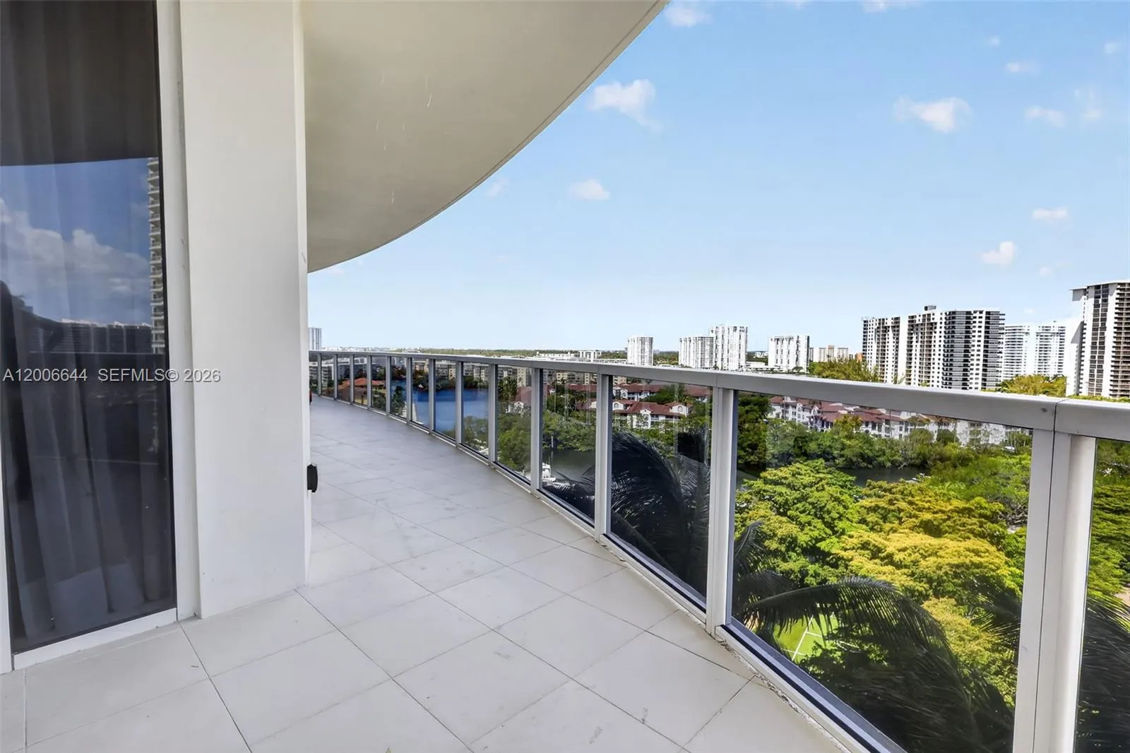 4100 Island Blvd 904, Aventura, Florida 33160, Aventura, Florida 33160, 3 Bedrooms Bedrooms, ,3 BathroomsBathrooms,Residential,For Sale,4100 Island Blvd 904, Aventura, Florida 33160,A12006644