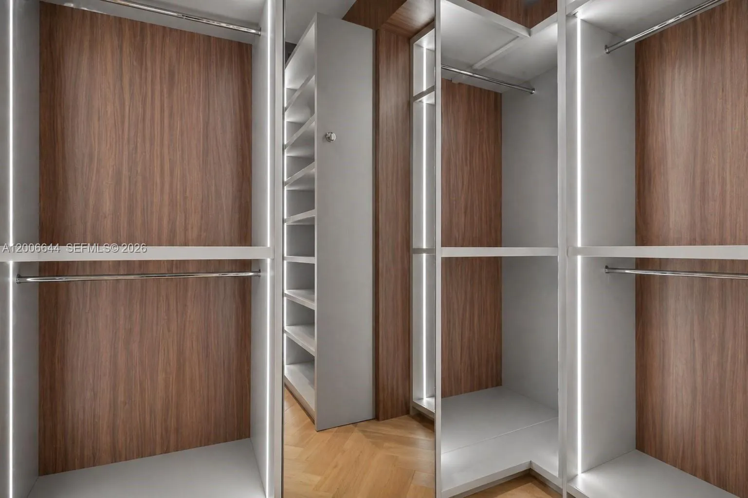 4100 Island Blvd 904, Aventura, Florida 33160, Aventura, Florida 33160, 3 Bedrooms Bedrooms, ,3 BathroomsBathrooms,Residential,For Sale,4100 Island Blvd 904, Aventura, Florida 33160,A12006644