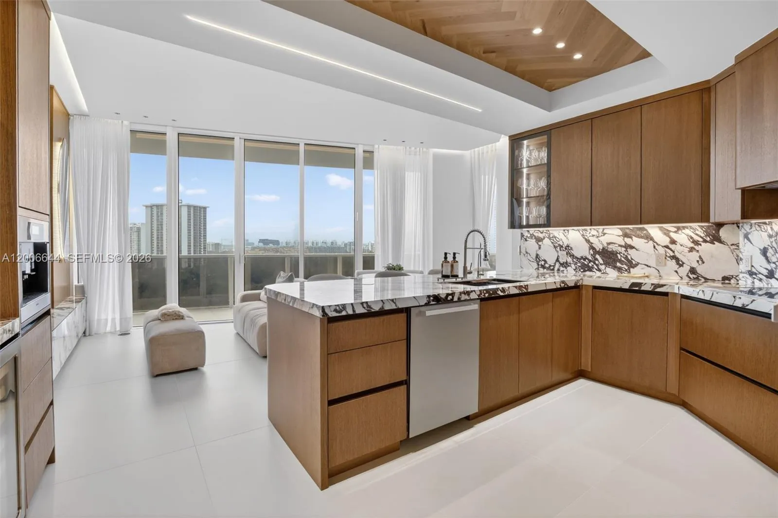 4100 Island Blvd 904, Aventura, Florida 33160, Aventura, Florida 33160, 3 Bedrooms Bedrooms, ,3 BathroomsBathrooms,Residential,For Sale,4100 Island Blvd 904, Aventura, Florida 33160,A12006644