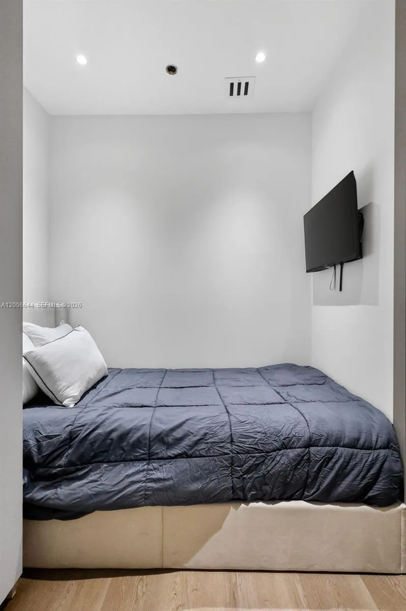 4100 Island Blvd 904, Aventura, Florida 33160, Aventura, Florida 33160, 3 Bedrooms Bedrooms, ,3 BathroomsBathrooms,Residential,For Sale,4100 Island Blvd 904, Aventura, Florida 33160,A12006644