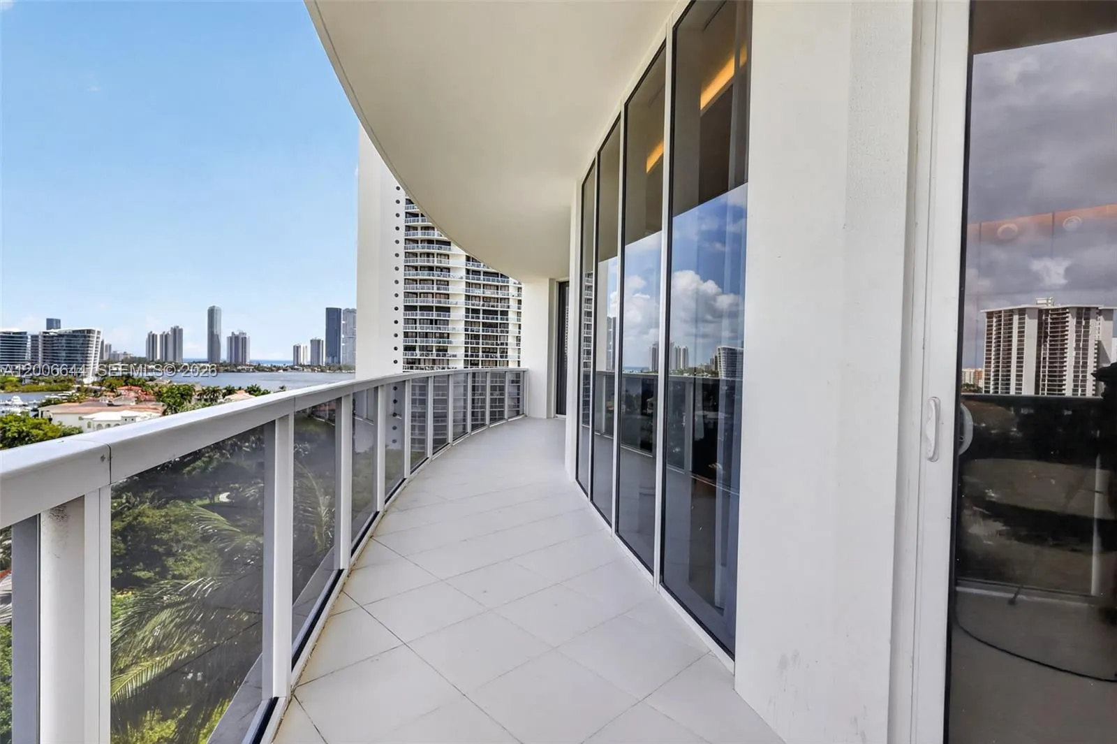 4100 Island Blvd 904, Aventura, Florida 33160, Aventura, Florida 33160, 3 Bedrooms Bedrooms, ,3 BathroomsBathrooms,Residential,For Sale,4100 Island Blvd 904, Aventura, Florida 33160,A12006644