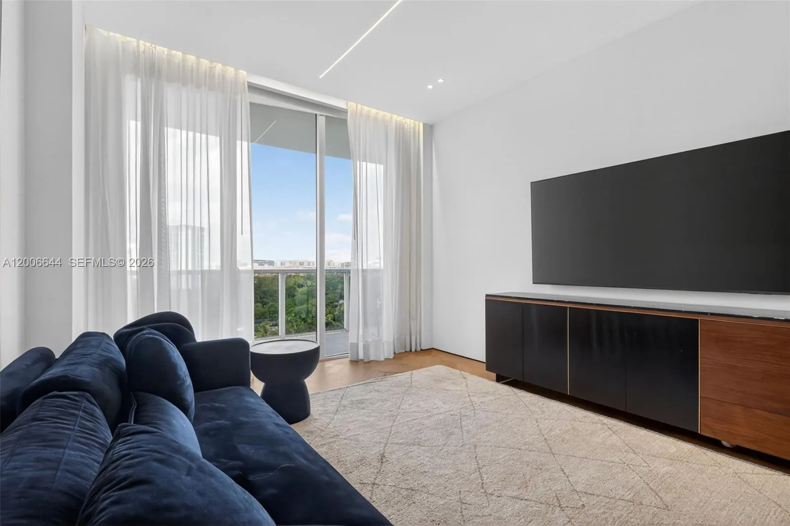 4100 Island Blvd 904, Aventura, Florida 33160, Aventura, Florida 33160, 3 Bedrooms Bedrooms, ,3 BathroomsBathrooms,Residential,For Sale,4100 Island Blvd 904, Aventura, Florida 33160,A12006644