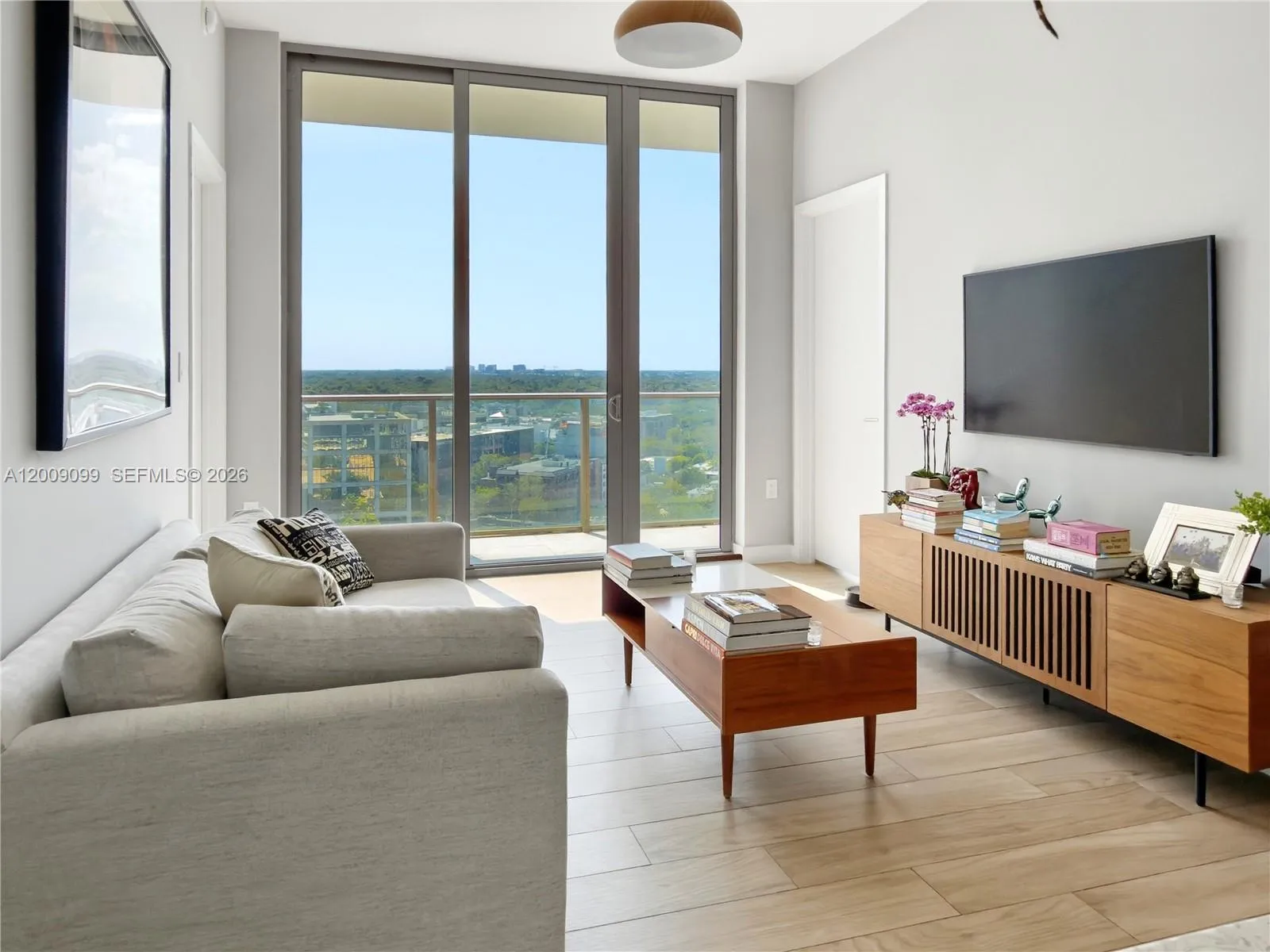 2678 Tigertail 1603, Miami, Florida 33133, Miami, Florida 33133, 2 Bedrooms Bedrooms, ,2 BathroomsBathrooms,Residential,For Sale,2678 Tigertail 1603, Miami, Florida 33133,A12009099