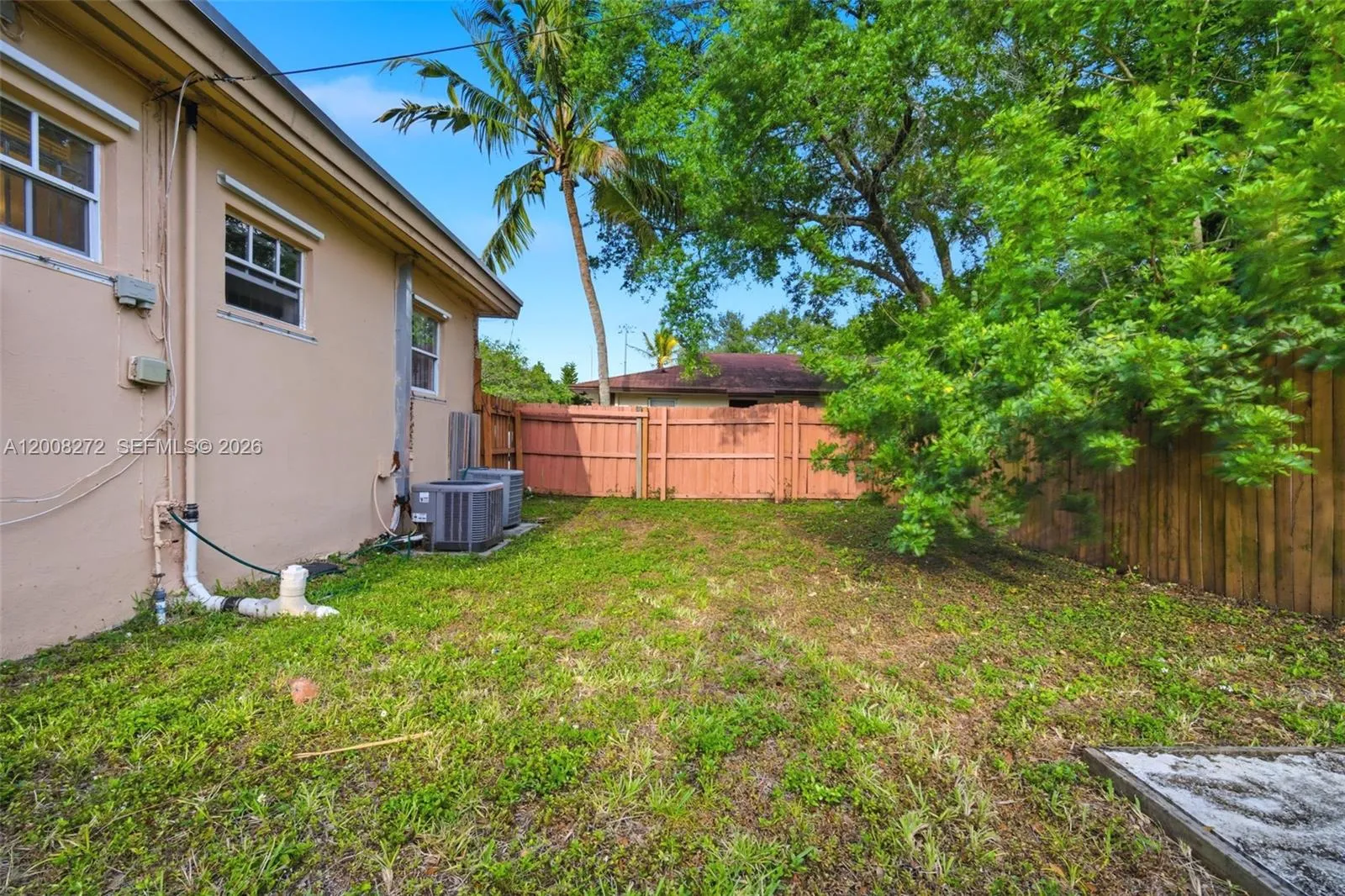 823 Nw 9th St, Hallandale Beach, Florida 33009, Hallandale Beach, Florida 33009, ,Residential Income,For Sale,823 Nw 9th St, Hallandale Beach, Florida 33009,A12008272