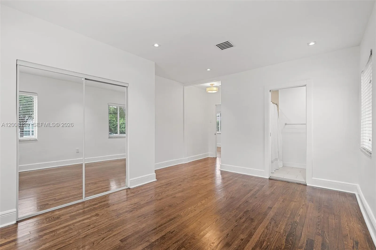 3500 Ponce De Leon Blvd Lower, Coral Gables, Flori, Coral Gables, Florida 33134, 3 Bedrooms Bedrooms, ,2 BathroomsBathrooms,Residential Lease,For Rent,3500 Ponce De Leon Blvd Lower, Coral Gables, Flori,A12008120