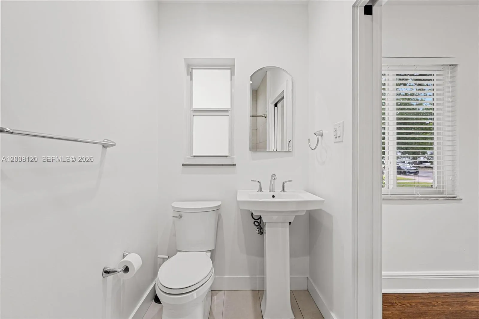 3500 Ponce De Leon Blvd Lower, Coral Gables, Flori, Coral Gables, Florida 33134, 3 Bedrooms Bedrooms, ,2 BathroomsBathrooms,Residential Lease,For Rent,3500 Ponce De Leon Blvd Lower, Coral Gables, Flori,A12008120