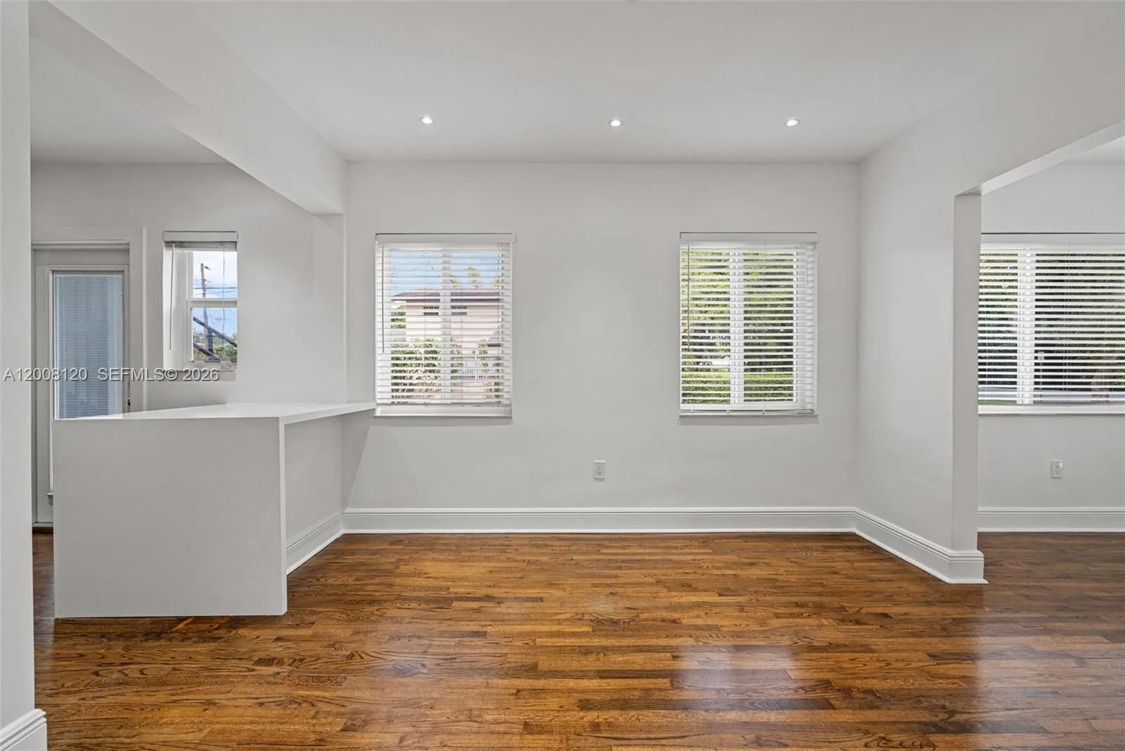 3500 Ponce De Leon Blvd Lower, Coral Gables, Flori, Coral Gables, Florida 33134, 3 Bedrooms Bedrooms, ,2 BathroomsBathrooms,Residential Lease,For Rent,3500 Ponce De Leon Blvd Lower, Coral Gables, Flori,A12008120