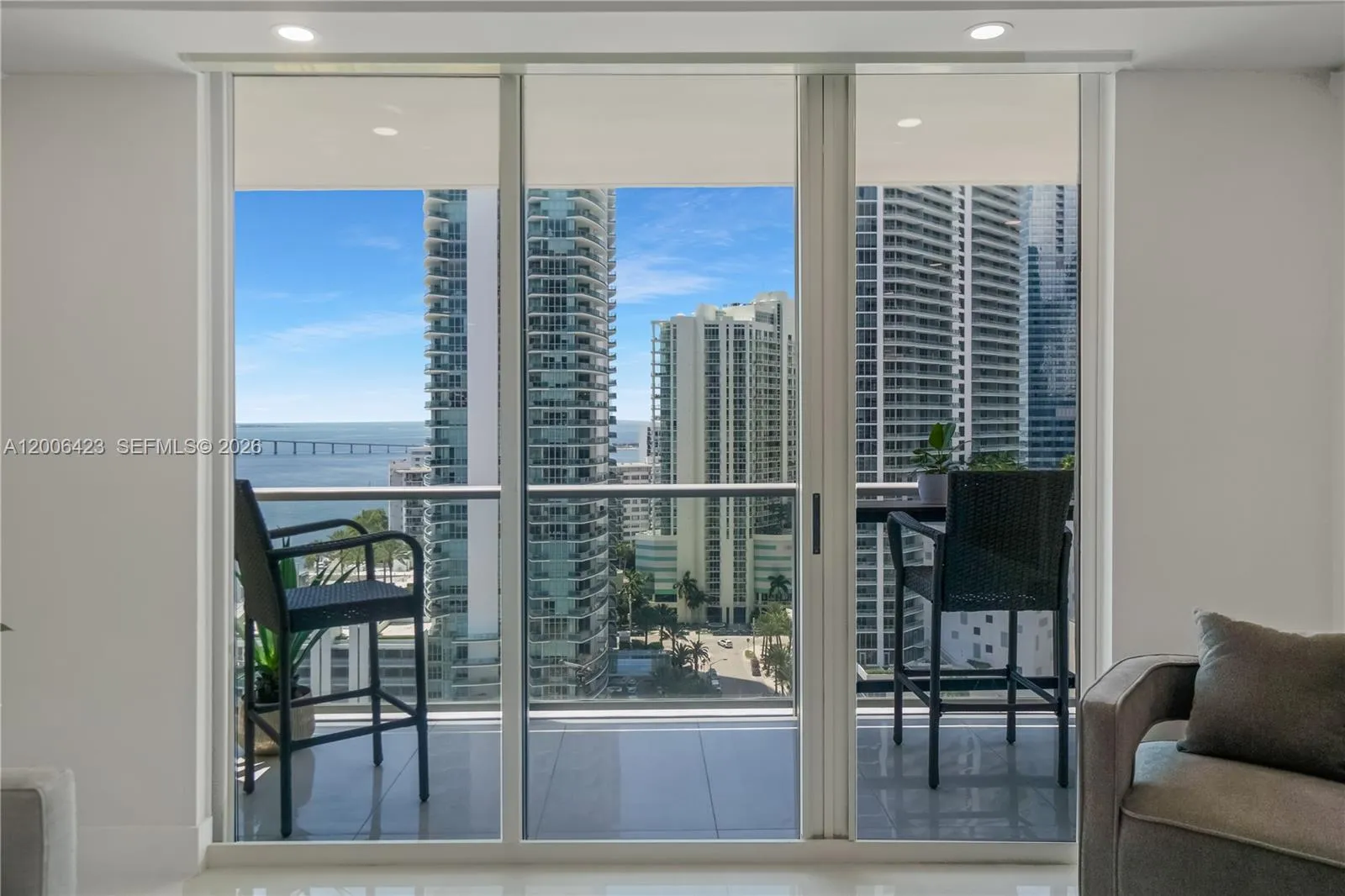 1155 Brickell Bay Dr 2003, Miami, Florida 33131, Miami, Florida 33131, 2 Bedrooms Bedrooms, ,2 BathroomsBathrooms,Residential,For Sale,1155 Brickell Bay Dr 2003, Miami, Florida 33131,A12006423
