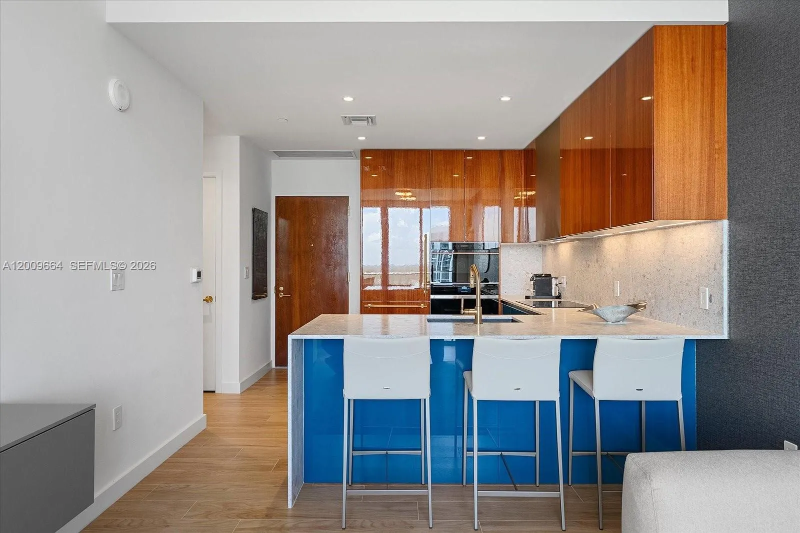 2678 Tigertail Ave 1703, Miami, Florida 33133, Miami, Florida 33133, 2 Bedrooms Bedrooms, ,2 BathroomsBathrooms,Residential Lease,For Rent,2678 Tigertail Ave 1703, Miami, Florida 33133,A12009664