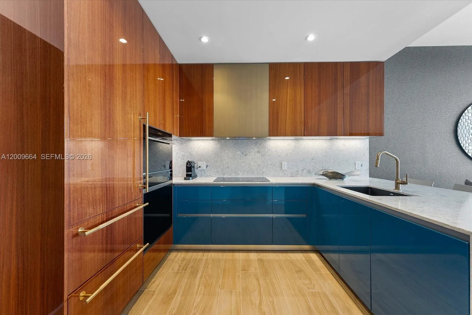 2678 Tigertail Ave 1703, Miami, Florida 33133, Miami, Florida 33133, 2 Bedrooms Bedrooms, ,2 BathroomsBathrooms,Residential Lease,For Rent,2678 Tigertail Ave 1703, Miami, Florida 33133,A12009664