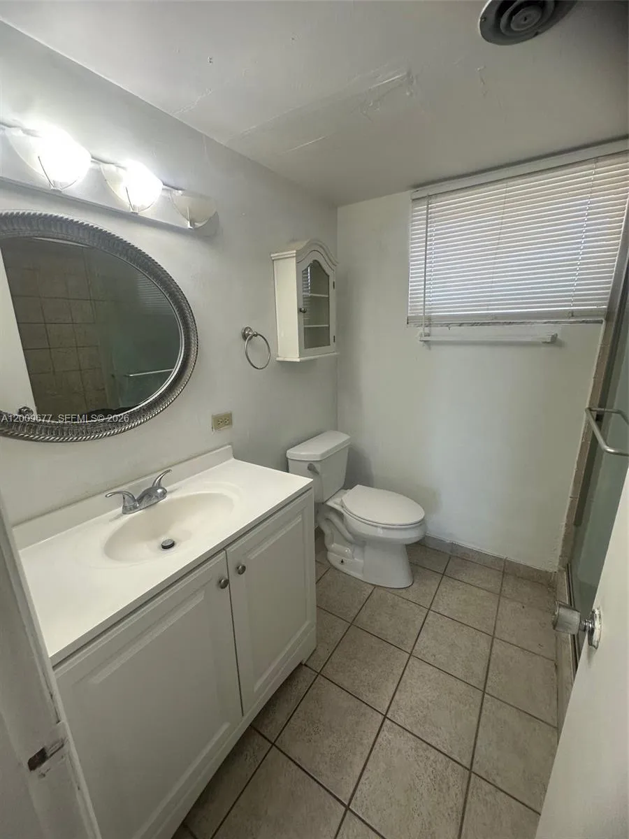 1530 Ne 191st St 205, Miami, Florida 33179, Miami, Florida 33179, 1 Bedroom Bedrooms, ,1 BathroomBathrooms,Residential,For Sale,1530 Ne 191st St 205, Miami, Florida 33179,A12009677