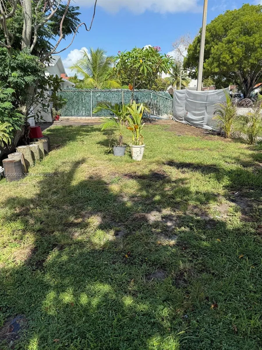 3100 Sw 13th St 1, Miami, Florida 33145, Miami, Florida 33145, 2 Bedrooms Bedrooms, ,1 BathroomBathrooms,Residential Lease,For Rent,3100 Sw 13th St 1, Miami, Florida 33145,A12009692