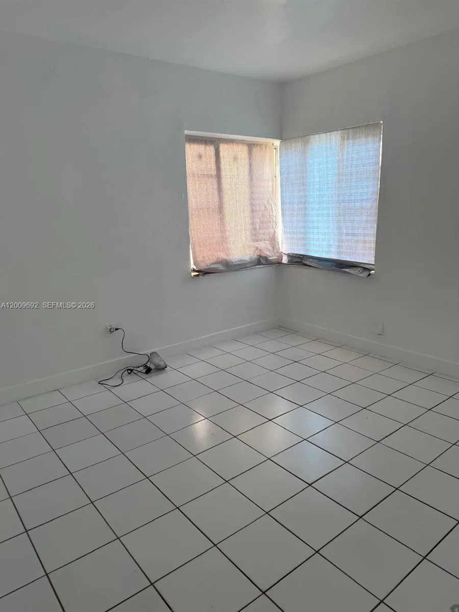 3100 Sw 13th St 1, Miami, Florida 33145, Miami, Florida 33145, 2 Bedrooms Bedrooms, ,1 BathroomBathrooms,Residential Lease,For Rent,3100 Sw 13th St 1, Miami, Florida 33145,A12009692