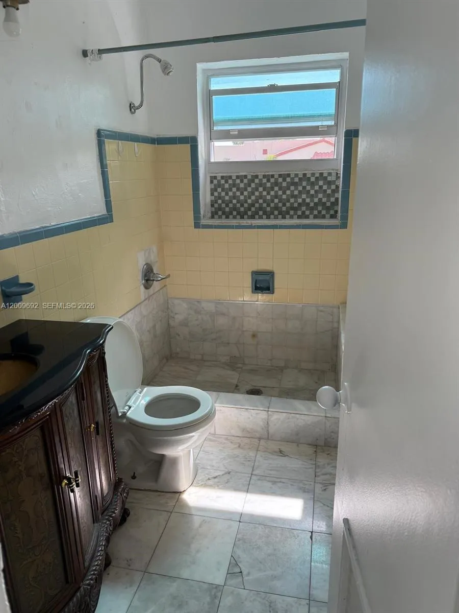 3100 Sw 13th St 1, Miami, Florida 33145, Miami, Florida 33145, 2 Bedrooms Bedrooms, ,1 BathroomBathrooms,Residential Lease,For Rent,3100 Sw 13th St 1, Miami, Florida 33145,A12009692