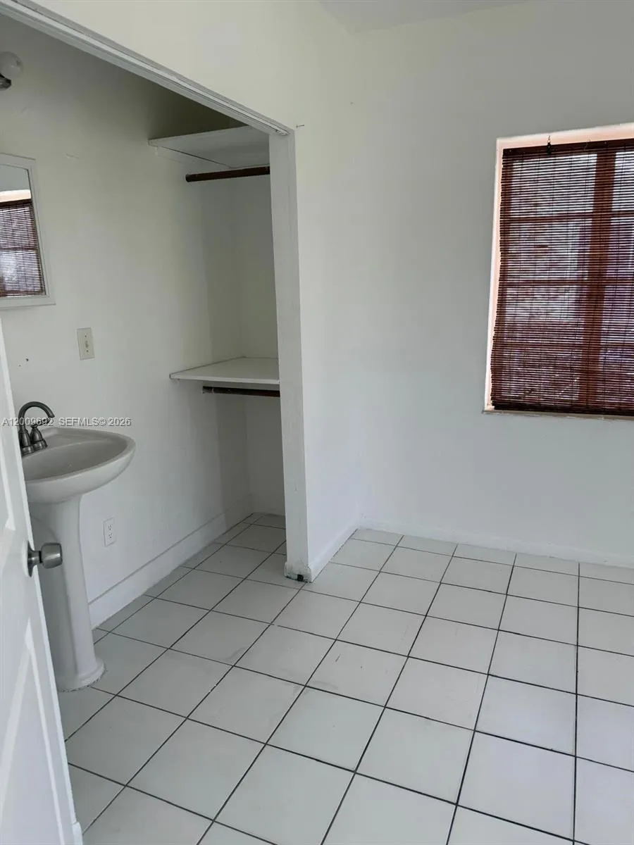 3100 Sw 13th St 1, Miami, Florida 33145, Miami, Florida 33145, 2 Bedrooms Bedrooms, ,1 BathroomBathrooms,Residential Lease,For Rent,3100 Sw 13th St 1, Miami, Florida 33145,A12009692