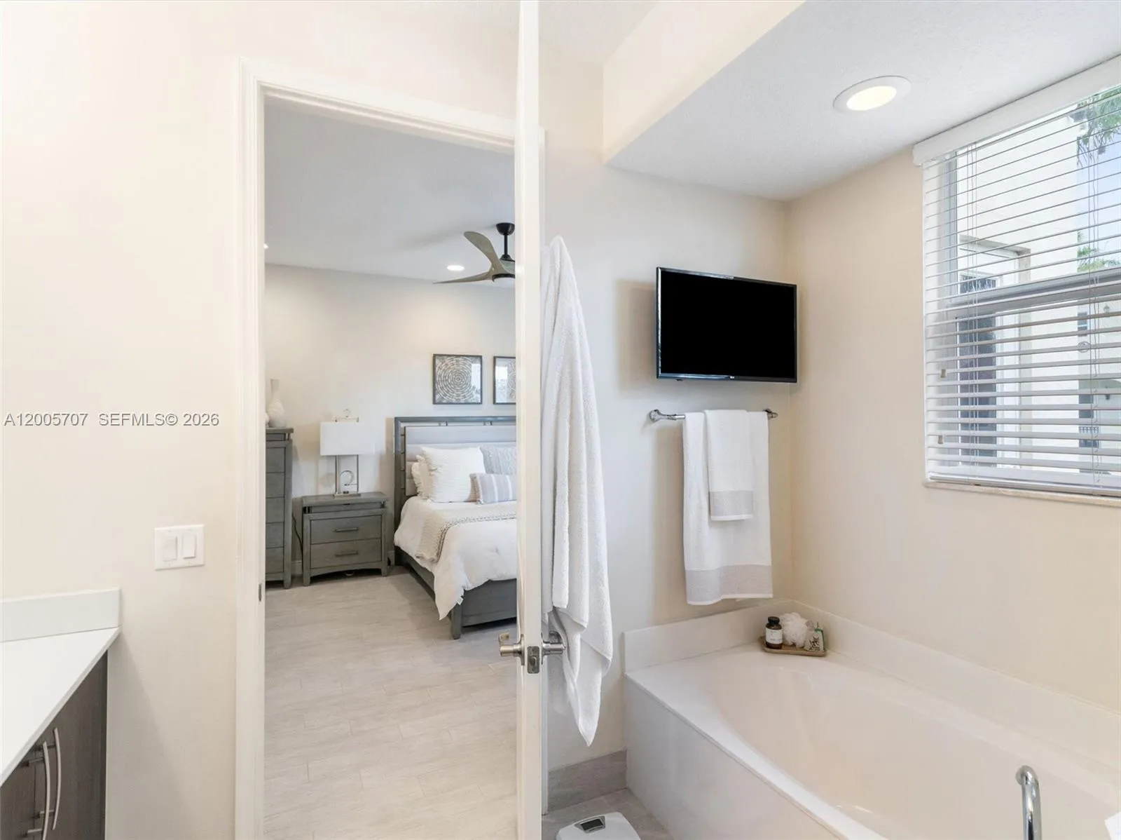 12417 Nw 17th Mnr, Pembroke Pines, Florida 33028, Pembroke Pines, Florida 33028, 4 Bedrooms Bedrooms, ,3 BathroomsBathrooms,Residential,For Sale,12417 Nw 17th Mnr, Pembroke Pines, Florida 33028,A12005707
