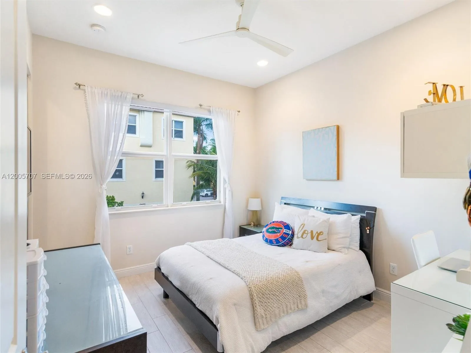 12417 Nw 17th Mnr, Pembroke Pines, Florida 33028, Pembroke Pines, Florida 33028, 4 Bedrooms Bedrooms, ,3 BathroomsBathrooms,Residential,For Sale,12417 Nw 17th Mnr, Pembroke Pines, Florida 33028,A12005707