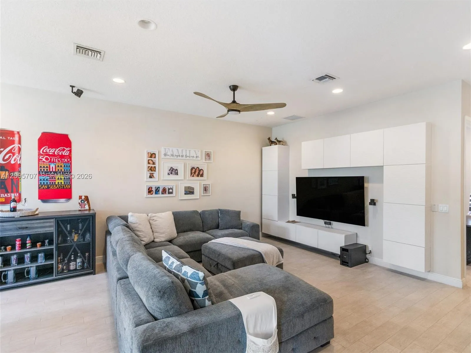 12417 Nw 17th Mnr, Pembroke Pines, Florida 33028, Pembroke Pines, Florida 33028, 4 Bedrooms Bedrooms, ,3 BathroomsBathrooms,Residential,For Sale,12417 Nw 17th Mnr, Pembroke Pines, Florida 33028,A12005707