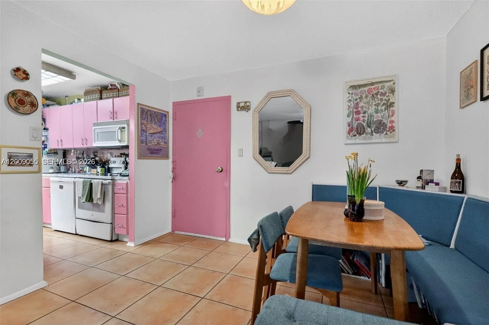 3304 Virginia St 3d, Miami, Florida 33133, Miami, Florida 33133, 2 Bedrooms Bedrooms, ,2 BathroomsBathrooms,Residential,For Sale,3304 Virginia St 3d, Miami, Florida 33133,A12009055