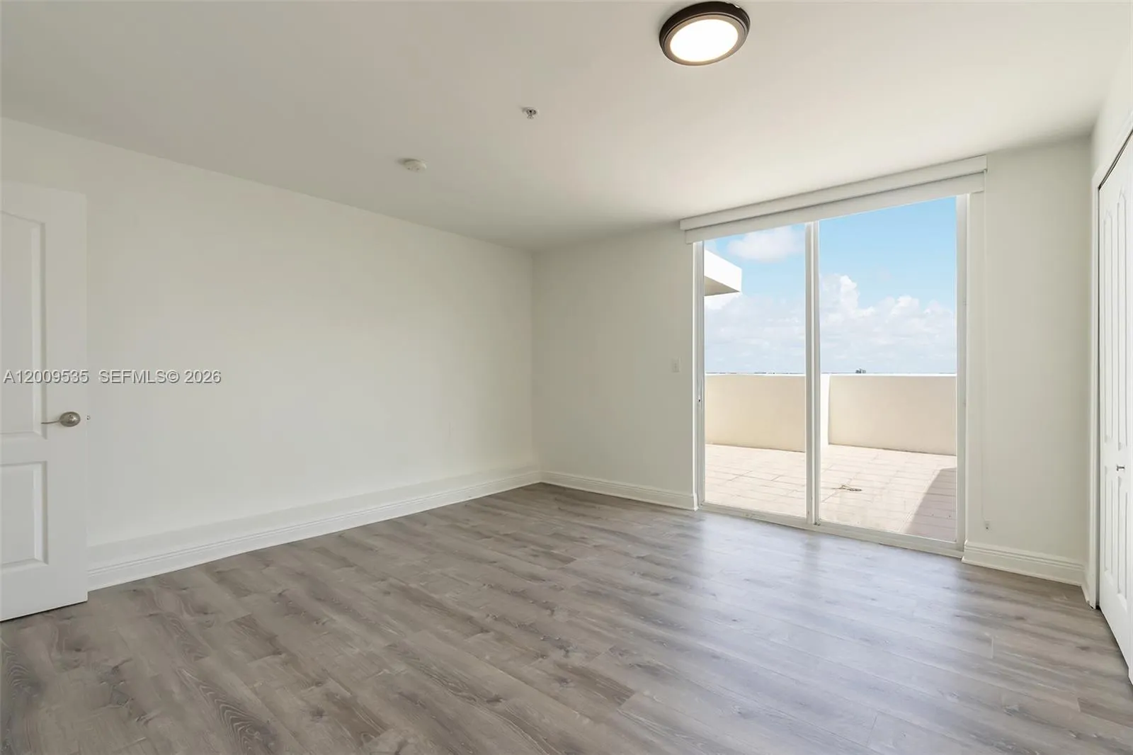 2400 Sw 27th Ave Ph-4, Miami, Florida 33145, Miami, Florida 33145, 3 Bedrooms Bedrooms, ,3 BathroomsBathrooms,Residential Lease,For Rent,2400 Sw 27th Ave Ph-4, Miami, Florida 33145,A12009535