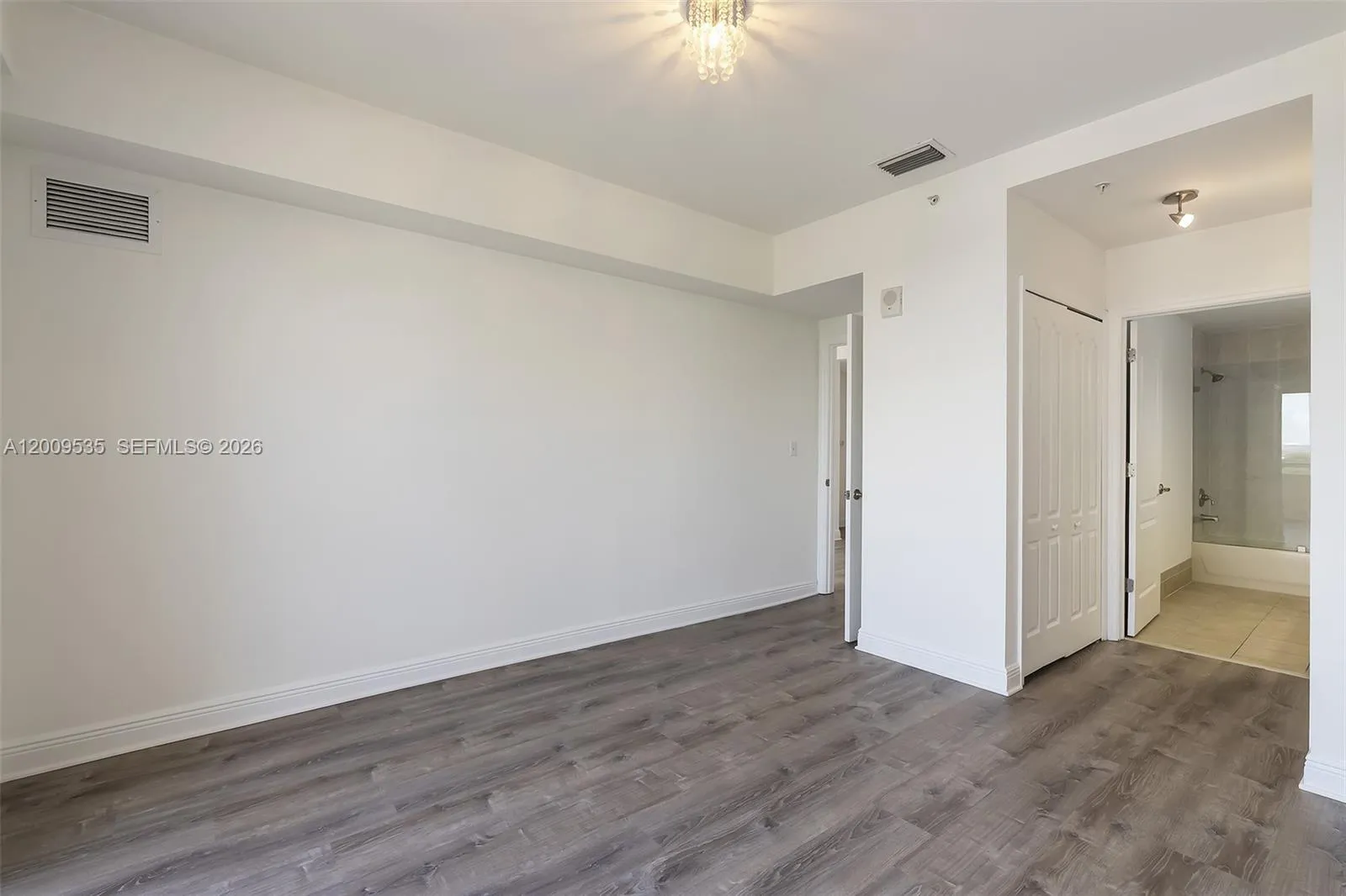 2400 Sw 27th Ave Ph-4, Miami, Florida 33145, Miami, Florida 33145, 3 Bedrooms Bedrooms, ,3 BathroomsBathrooms,Residential Lease,For Rent,2400 Sw 27th Ave Ph-4, Miami, Florida 33145,A12009535