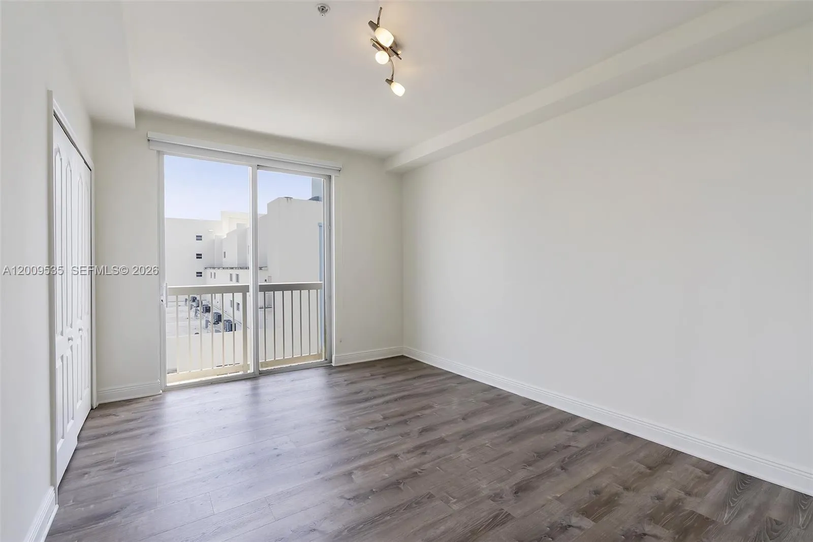 2400 Sw 27th Ave Ph-4, Miami, Florida 33145, Miami, Florida 33145, 3 Bedrooms Bedrooms, ,3 BathroomsBathrooms,Residential Lease,For Rent,2400 Sw 27th Ave Ph-4, Miami, Florida 33145,A12009535