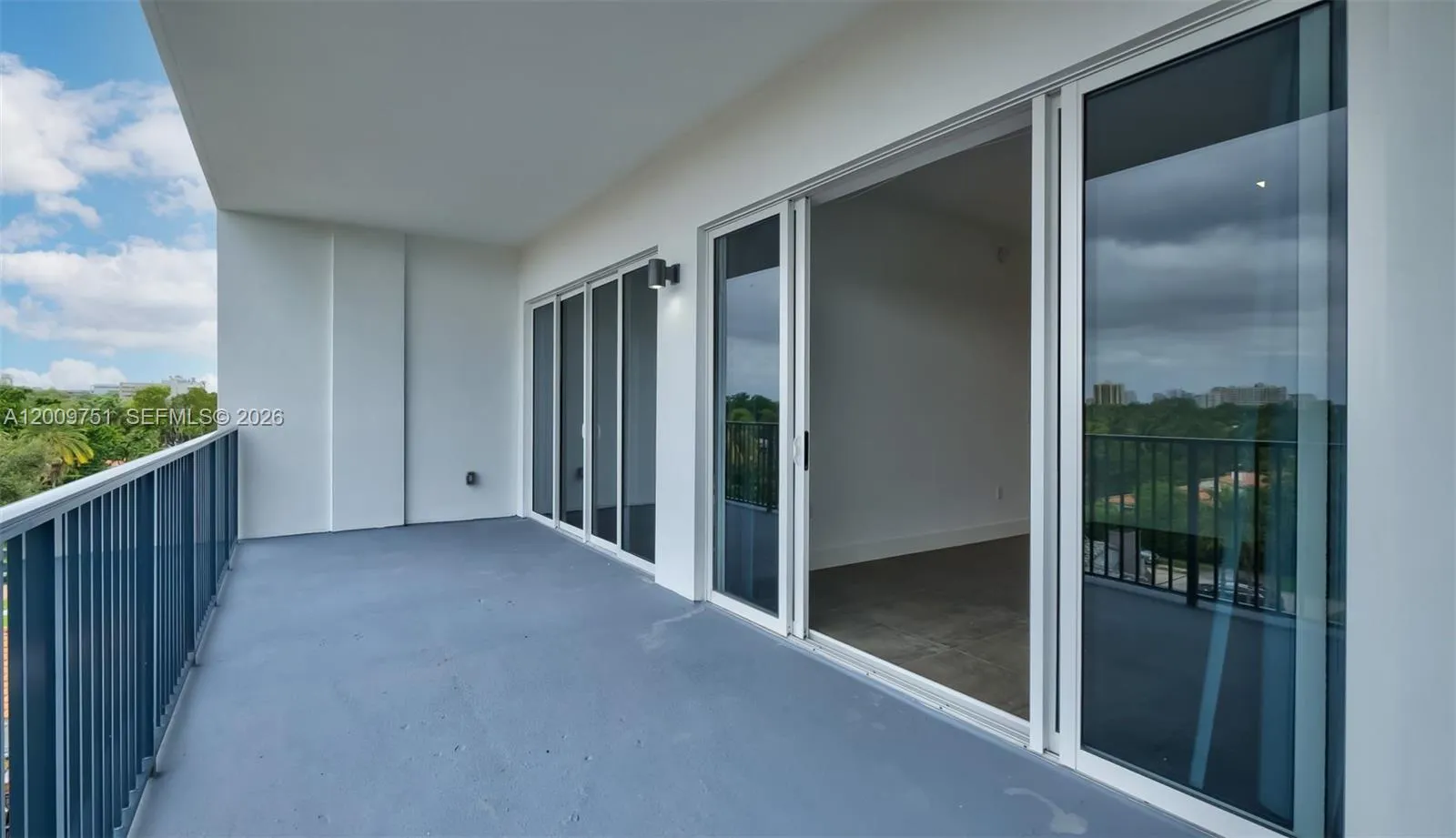 2010 Sw 25th Ter 404, Miami, Florida 33133, Miami, Florida 33133, 3 Bedrooms Bedrooms, ,2 BathroomsBathrooms,Residential Lease,For Rent,2010 Sw 25th Ter 404, Miami, Florida 33133,A12009751