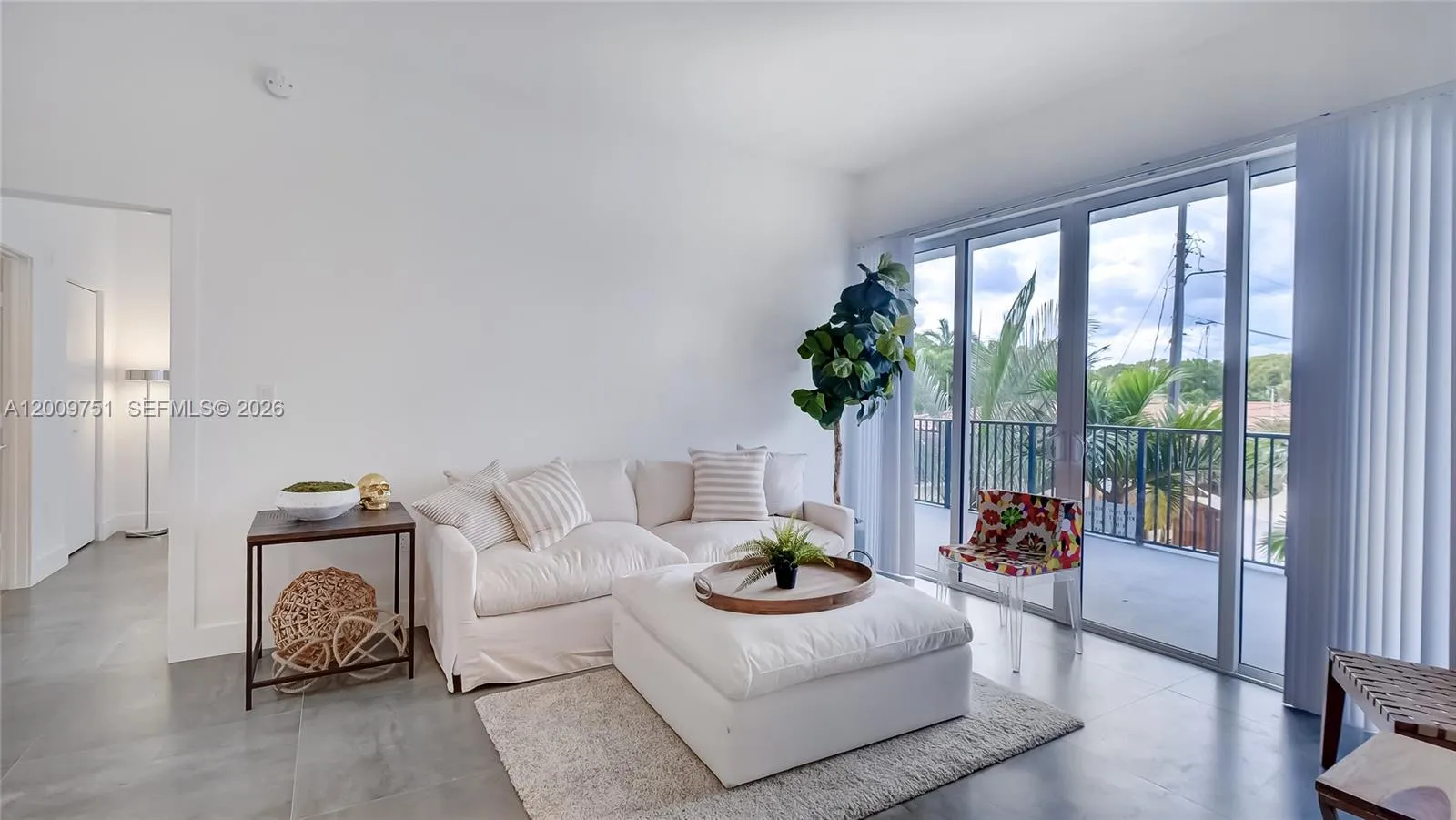 2010 Sw 25th Ter 404, Miami, Florida 33133, Miami, Florida 33133, 3 Bedrooms Bedrooms, ,2 BathroomsBathrooms,Residential Lease,For Rent,2010 Sw 25th Ter 404, Miami, Florida 33133,A12009751