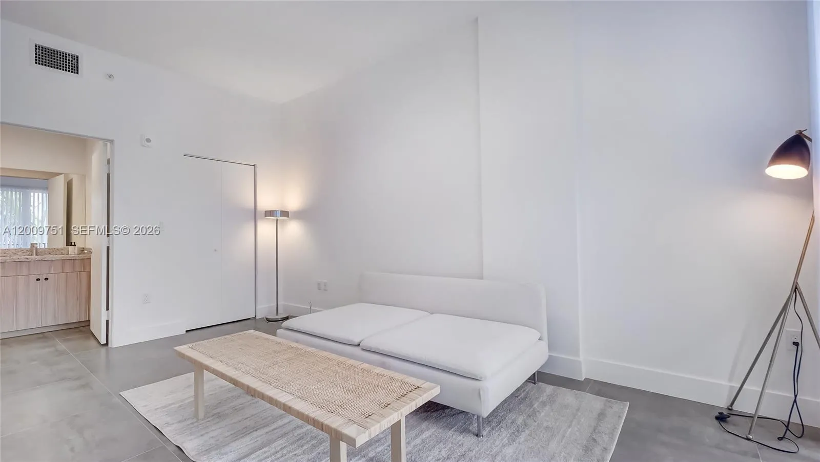 2010 Sw 25th Ter 404, Miami, Florida 33133, Miami, Florida 33133, 3 Bedrooms Bedrooms, ,2 BathroomsBathrooms,Residential Lease,For Rent,2010 Sw 25th Ter 404, Miami, Florida 33133,A12009751