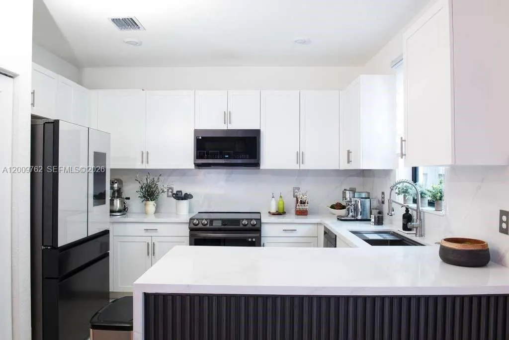 20917 Ne 8th Ave 20917, Miami, Florida 33179, Miami, Florida 33179, 3 Bedrooms Bedrooms, ,2 BathroomsBathrooms,Residential Lease,For Rent,20917 Ne 8th Ave 20917, Miami, Florida 33179,A12009762
