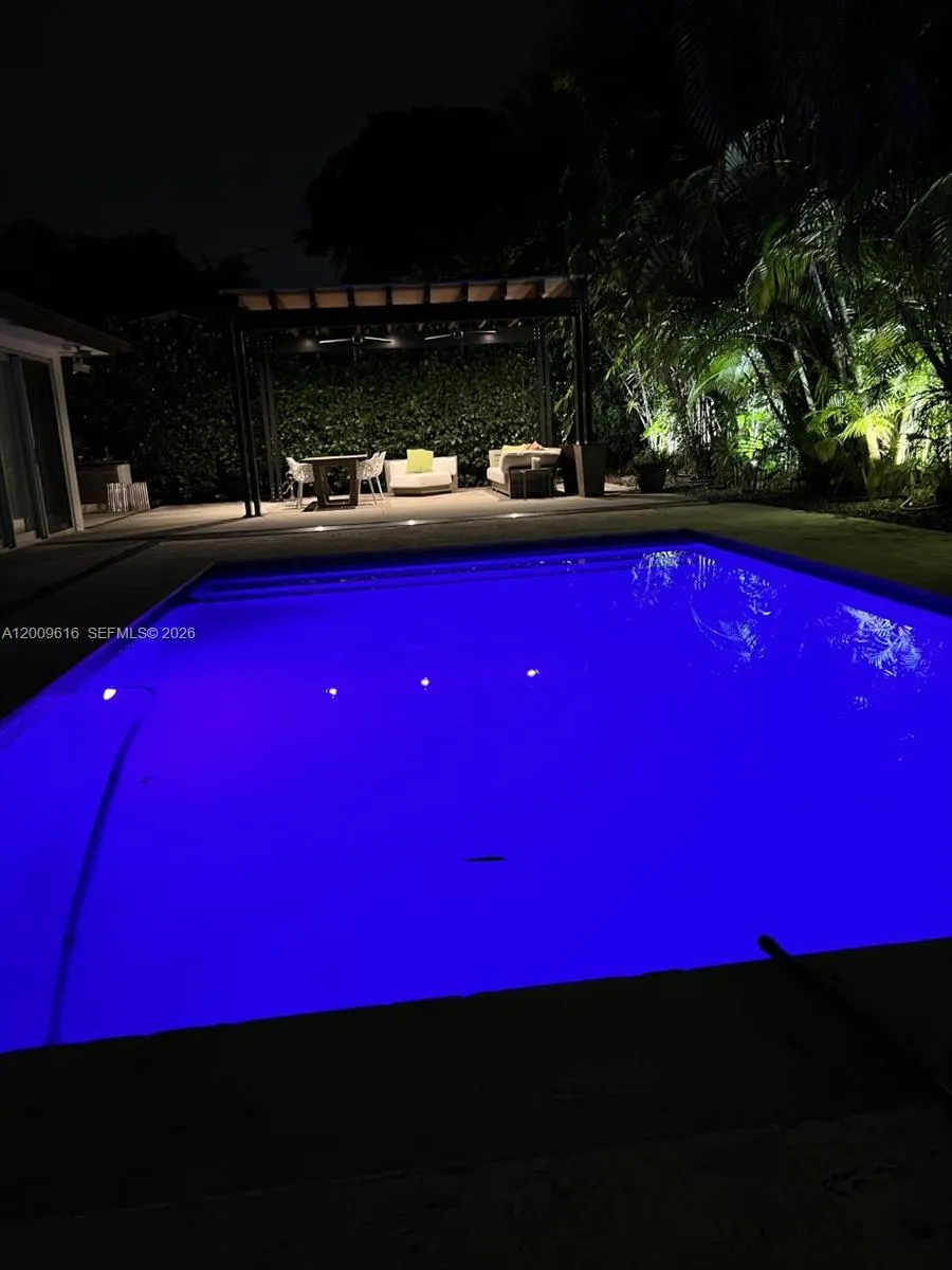 8215 Sw 63rd Pl 0, Miami, Florida 33143, Miami, Florida 33143, 4 Bedrooms Bedrooms, ,3 BathroomsBathrooms,Residential Lease,For Rent,8215 Sw 63rd Pl 0, Miami, Florida 33143,A12009616