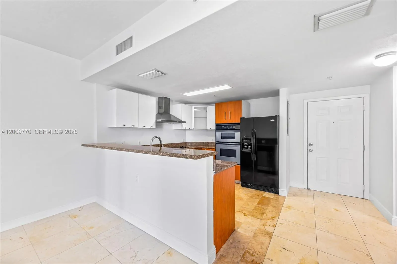 170 Se 14th St 1203, Miami, Florida 33131, Miami, Florida 33131, 1 Bedroom Bedrooms, ,1 BathroomBathrooms,Residential Lease,For Rent,170 Se 14th St 1203, Miami, Florida 33131,A12009770