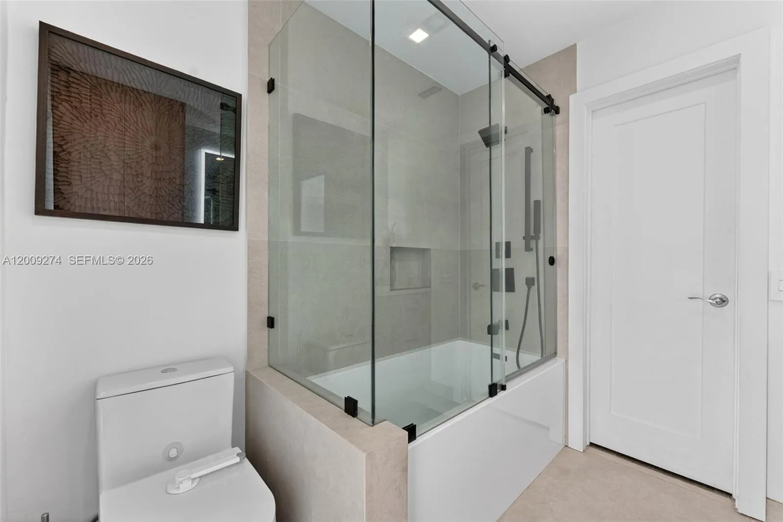 1865 Ne 197th Ter, Miami, Florida 33179, Miami, Florida 33179, 5 Bedrooms Bedrooms, ,4 BathroomsBathrooms,Residential Lease,For Rent,1865 Ne 197th Ter, Miami, Florida 33179,A12009274