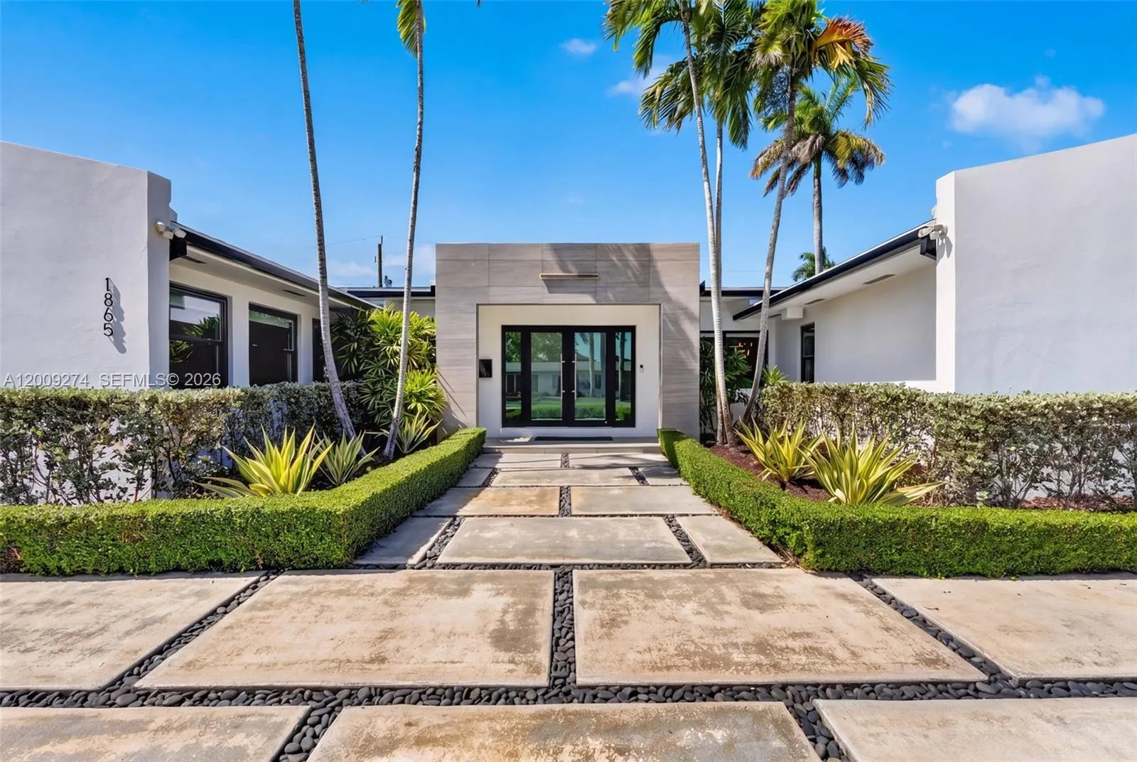 1865 Ne 197th Ter, Miami, Florida 33179, Miami, Florida 33179, 5 Bedrooms Bedrooms, ,4 BathroomsBathrooms,Residential Lease,For Rent,1865 Ne 197th Ter, Miami, Florida 33179,A12009274