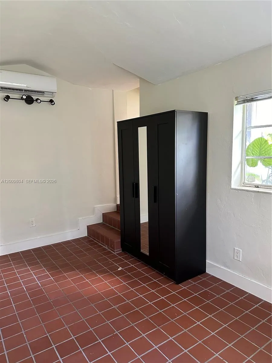 1431 Algeria Ave, Coral Gables, Florida 33134, Coral Gables, Florida 33134, 3 Bedrooms Bedrooms, ,1 BathroomBathrooms,Residential Lease,For Rent,1431 Algeria Ave, Coral Gables, Florida 33134,A12009804