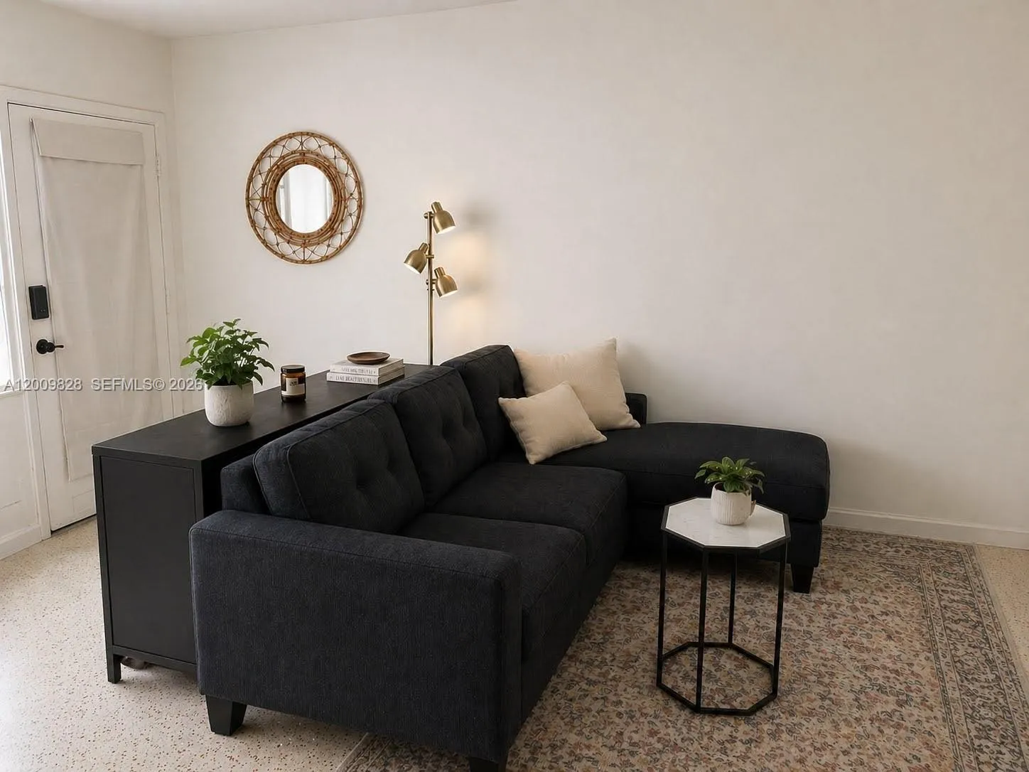 40 Salamanca Ave 8, Coral Gables, Florida 33134, Coral Gables, Florida 33134, 1 Bedroom Bedrooms, ,1 BathroomBathrooms,Residential Lease,For Rent,40 Salamanca Ave 8, Coral Gables, Florida 33134,A12009828