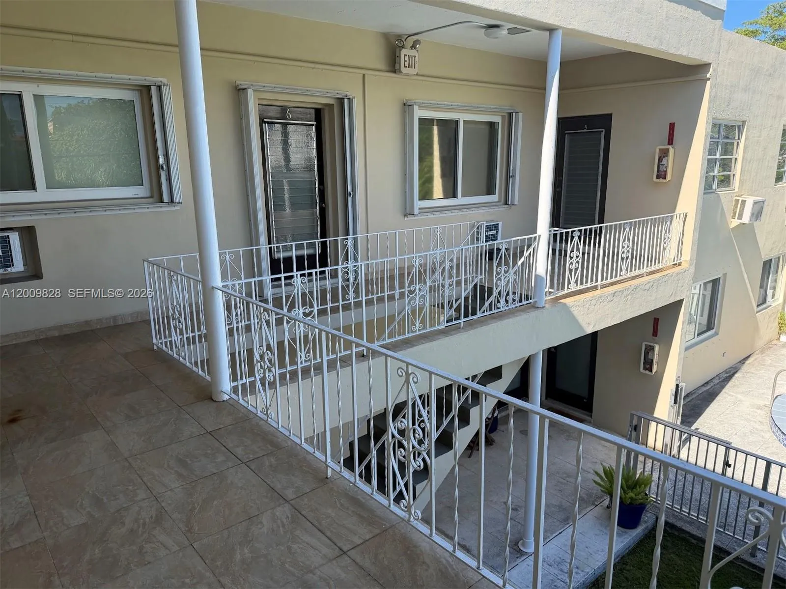 40 Salamanca Ave 8, Coral Gables, Florida 33134, Coral Gables, Florida 33134, 1 Bedroom Bedrooms, ,1 BathroomBathrooms,Residential Lease,For Rent,40 Salamanca Ave 8, Coral Gables, Florida 33134,A12009828