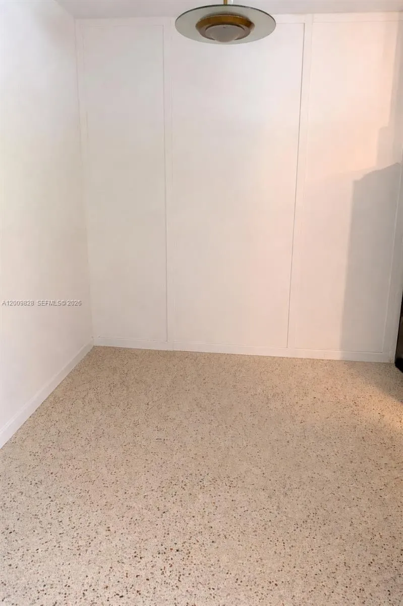 40 Salamanca Ave 8, Coral Gables, Florida 33134, Coral Gables, Florida 33134, 1 Bedroom Bedrooms, ,1 BathroomBathrooms,Residential Lease,For Rent,40 Salamanca Ave 8, Coral Gables, Florida 33134,A12009828