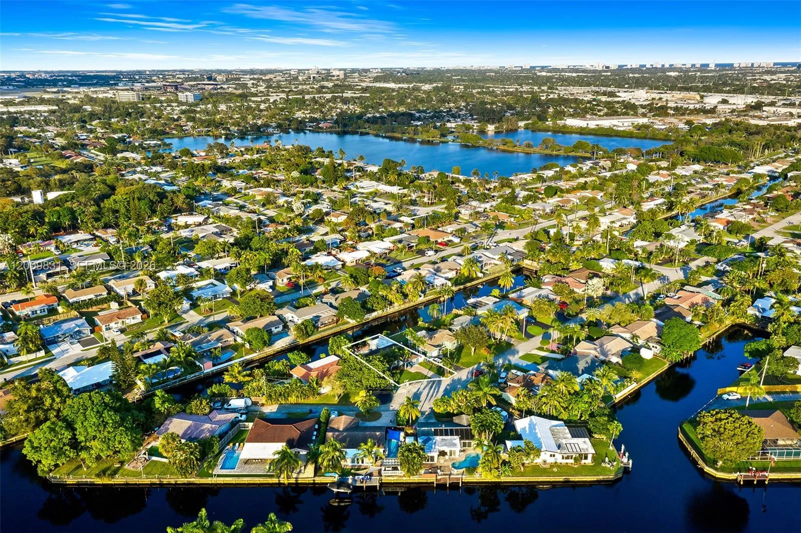2005 Nw 37th St, Oakland Park, Florida 33309, Oakland Park, Florida 33309, 5 Bedrooms Bedrooms, ,3 BathroomsBathrooms,Residential,For Sale,2005 Nw 37th St, Oakland Park, Florida 33309,A12009831
