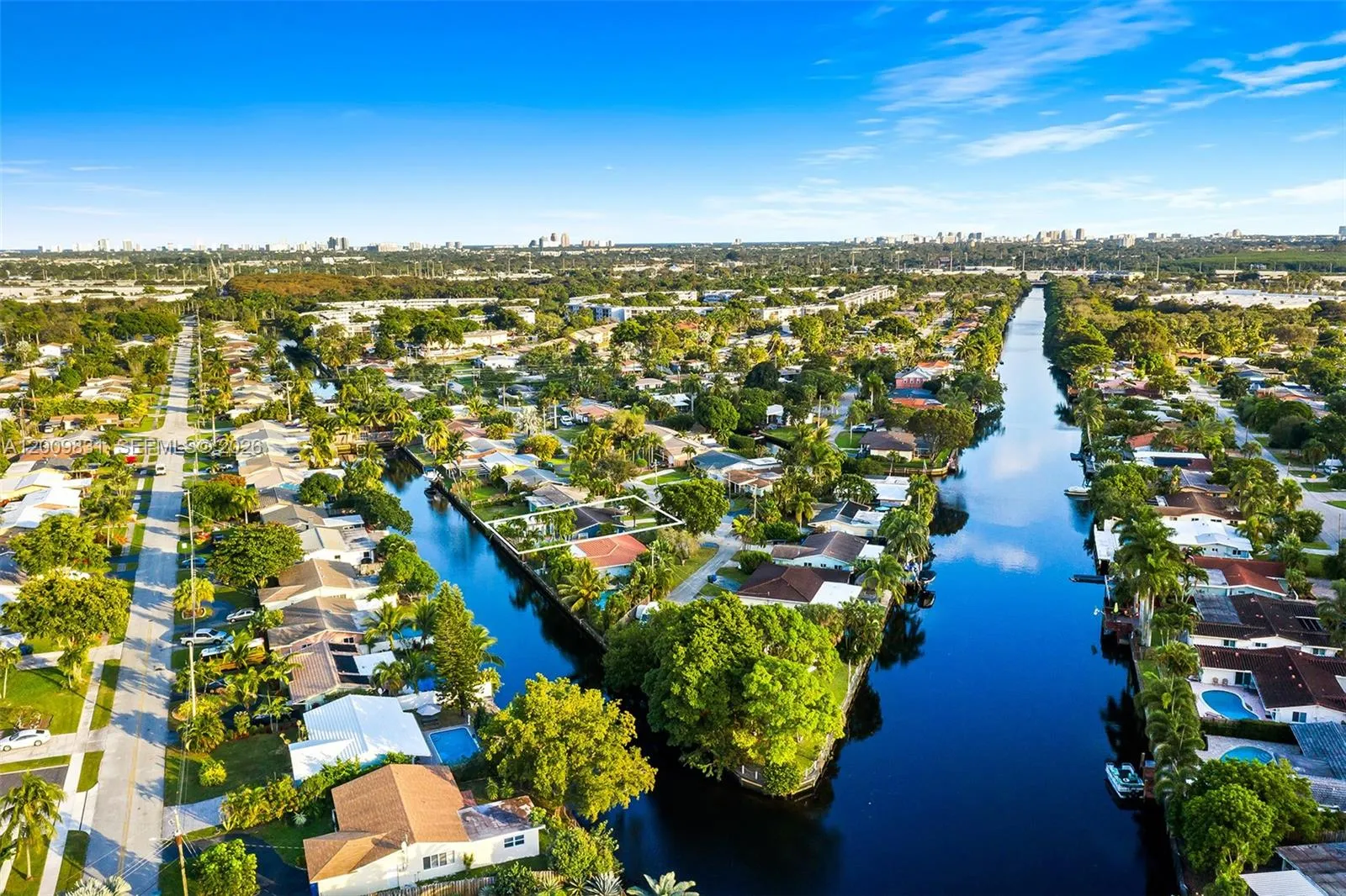 2005 Nw 37th St, Oakland Park, Florida 33309, Oakland Park, Florida 33309, 5 Bedrooms Bedrooms, ,3 BathroomsBathrooms,Residential,For Sale,2005 Nw 37th St, Oakland Park, Florida 33309,A12009831