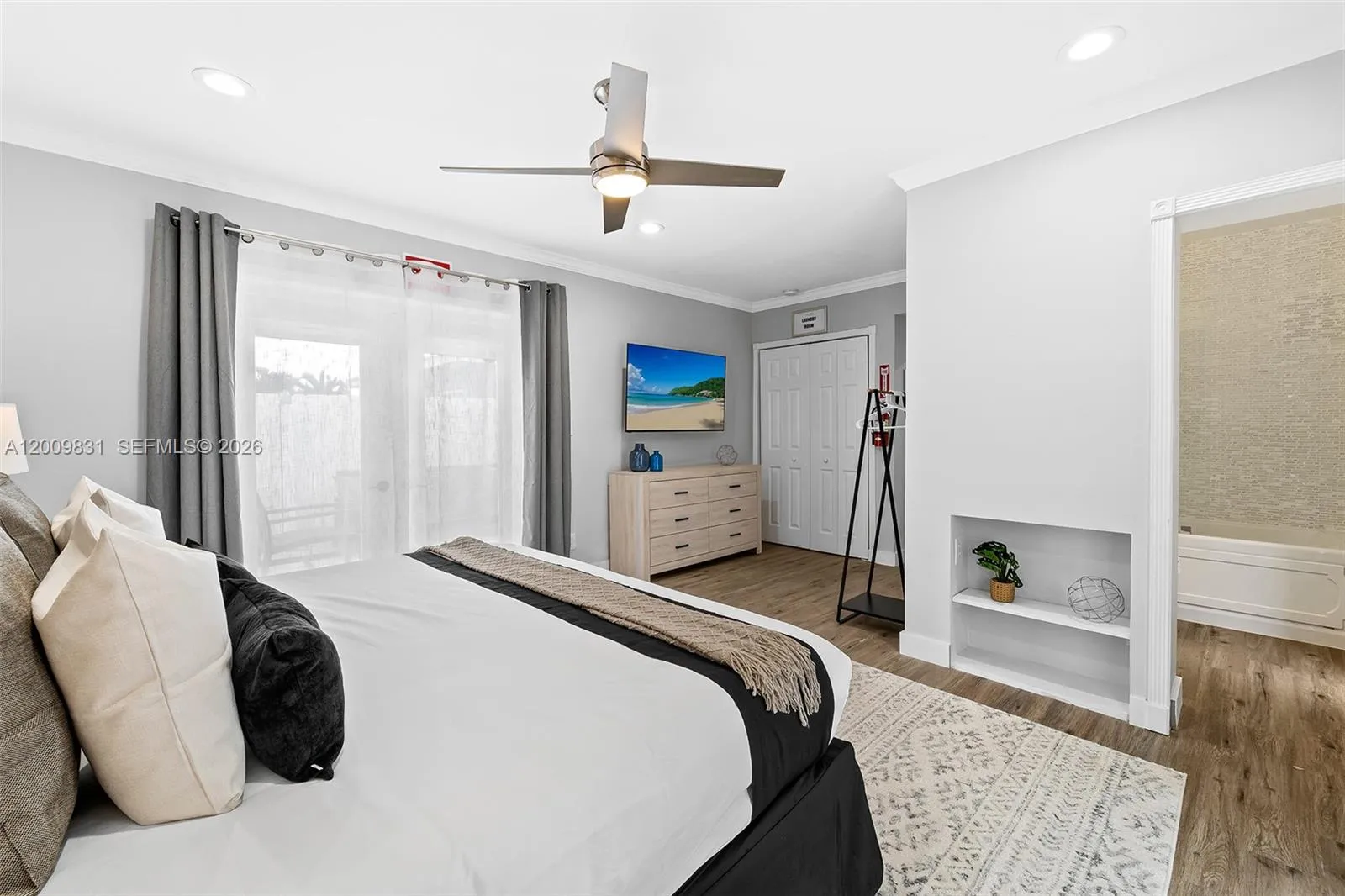 2005 Nw 37th St, Oakland Park, Florida 33309, Oakland Park, Florida 33309, 5 Bedrooms Bedrooms, ,3 BathroomsBathrooms,Residential,For Sale,2005 Nw 37th St, Oakland Park, Florida 33309,A12009831