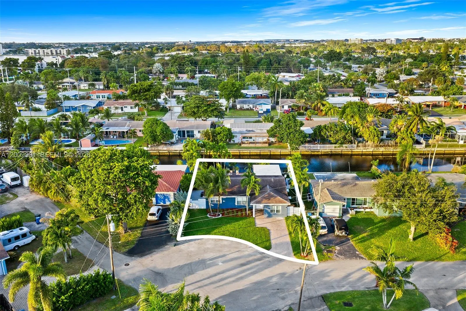 2005 Nw 37th St, Oakland Park, Florida 33309, Oakland Park, Florida 33309, 5 Bedrooms Bedrooms, ,3 BathroomsBathrooms,Residential,For Sale,2005 Nw 37th St, Oakland Park, Florida 33309,A12009831